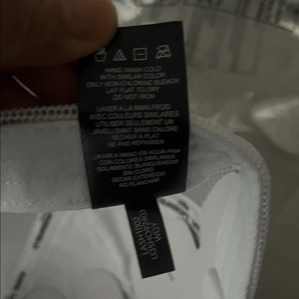 NWT unisex Karl Lagerfeld Logo Embroidered
Trucker Hat - Picture 12 of 16